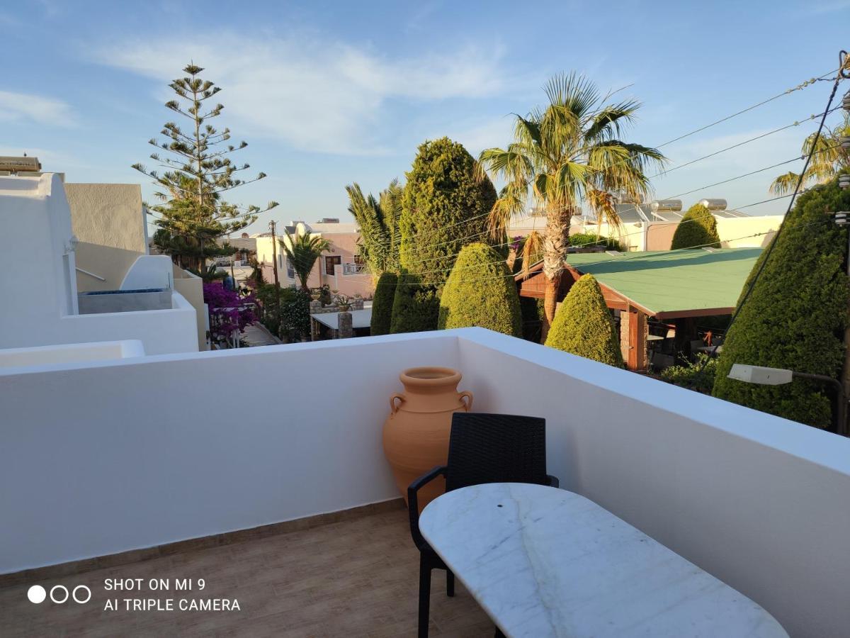 Leonidas Apartments Kamári Kültér fotó
