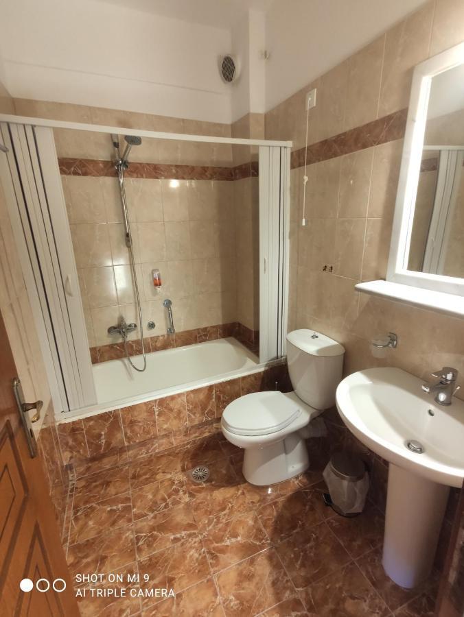 Leonidas Apartments Kamári Kültér fotó