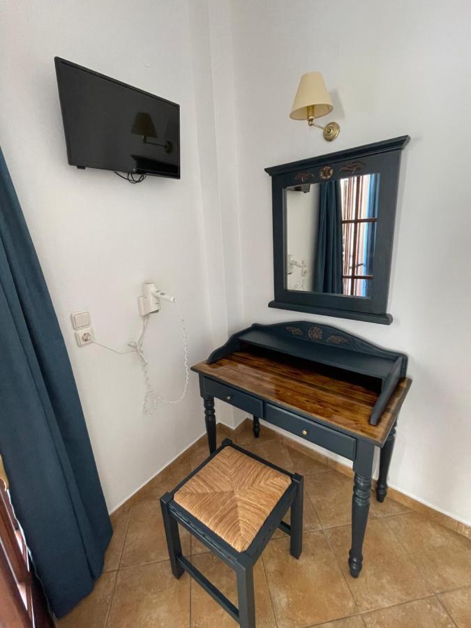 Leonidas Apartments Kamári Kültér fotó